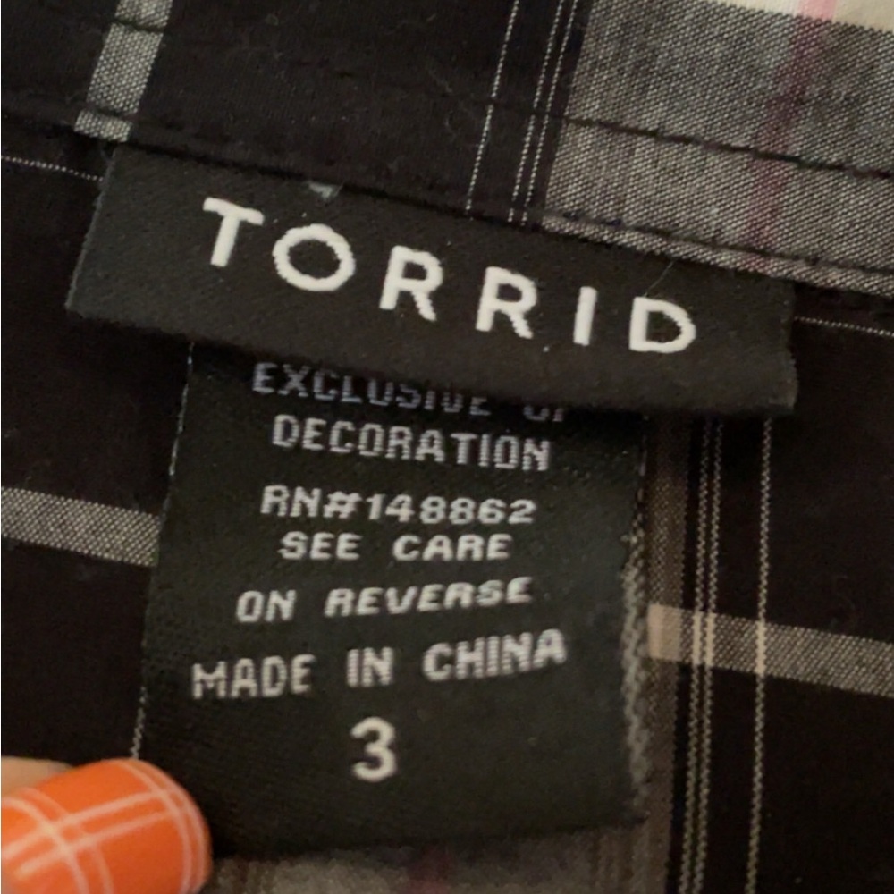Torrid Black and Gray Plaid Shirt - Picture 4 of 4